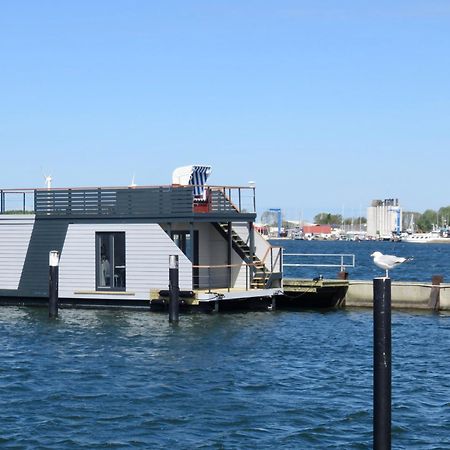 Hausboot Bali Hotel Fehmarn Bagian luar foto