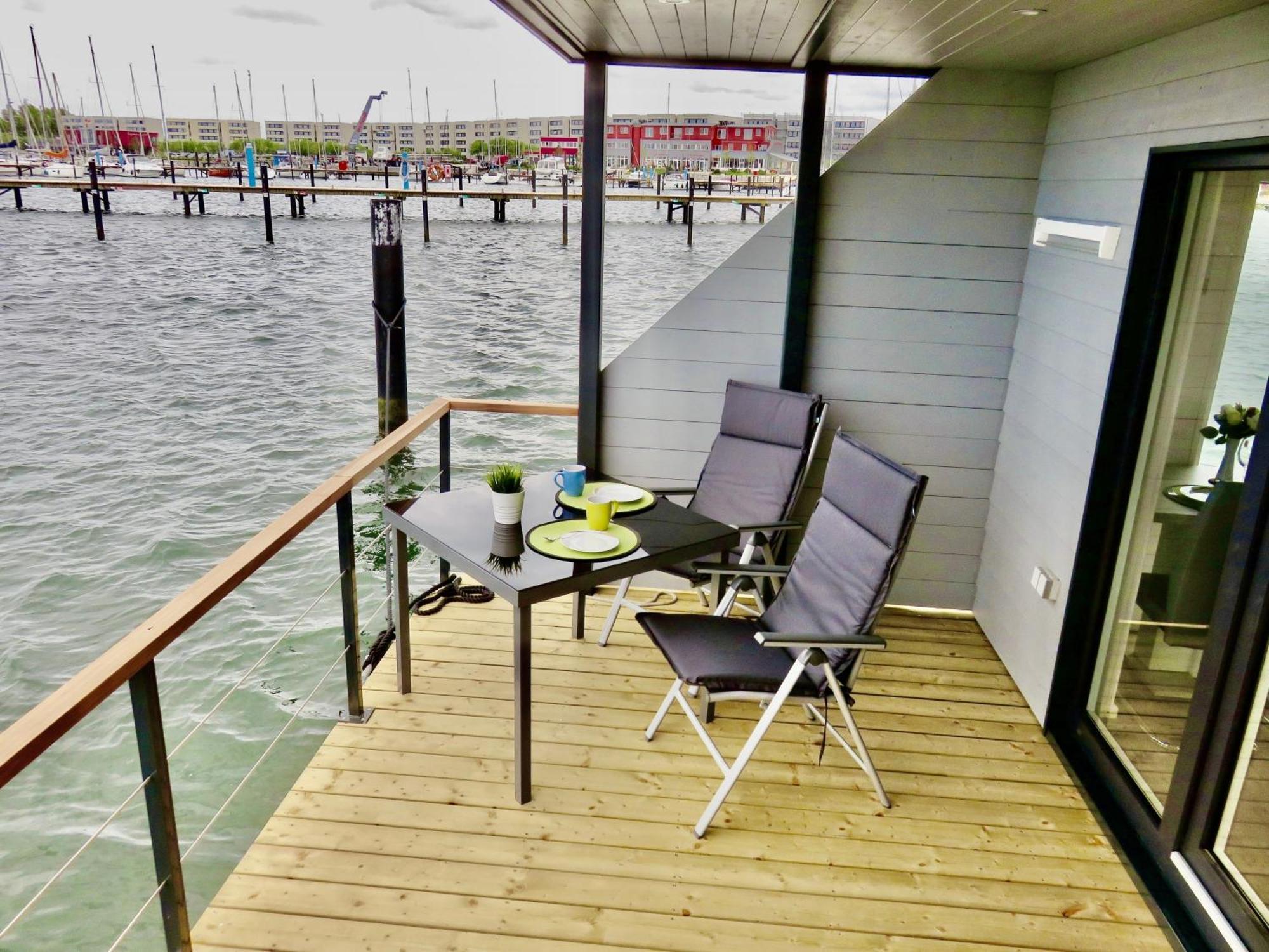 Hausboot Bali Hotel Fehmarn Bagian luar foto
