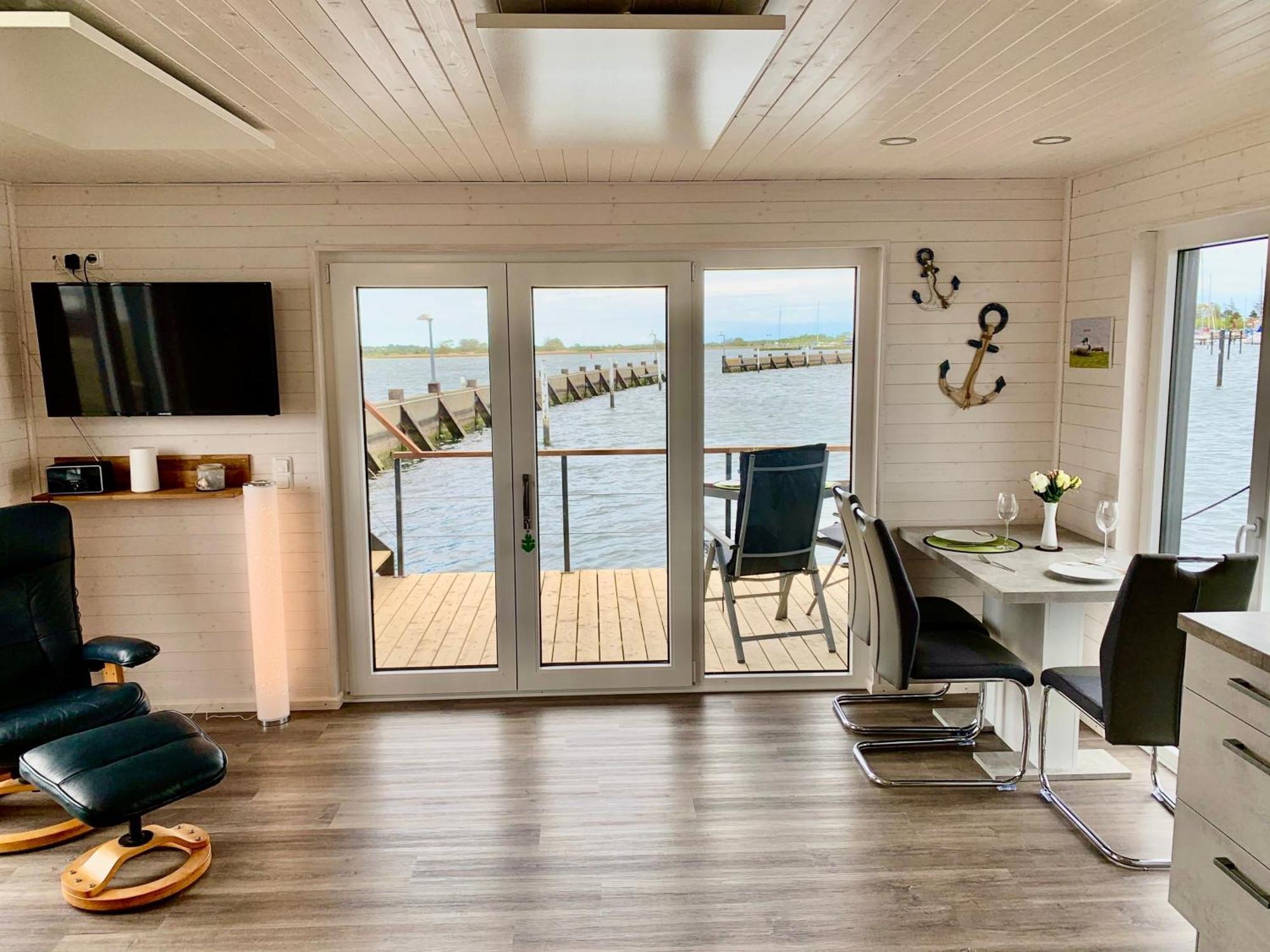 Hausboot Bali Hotel Fehmarn Bagian luar foto